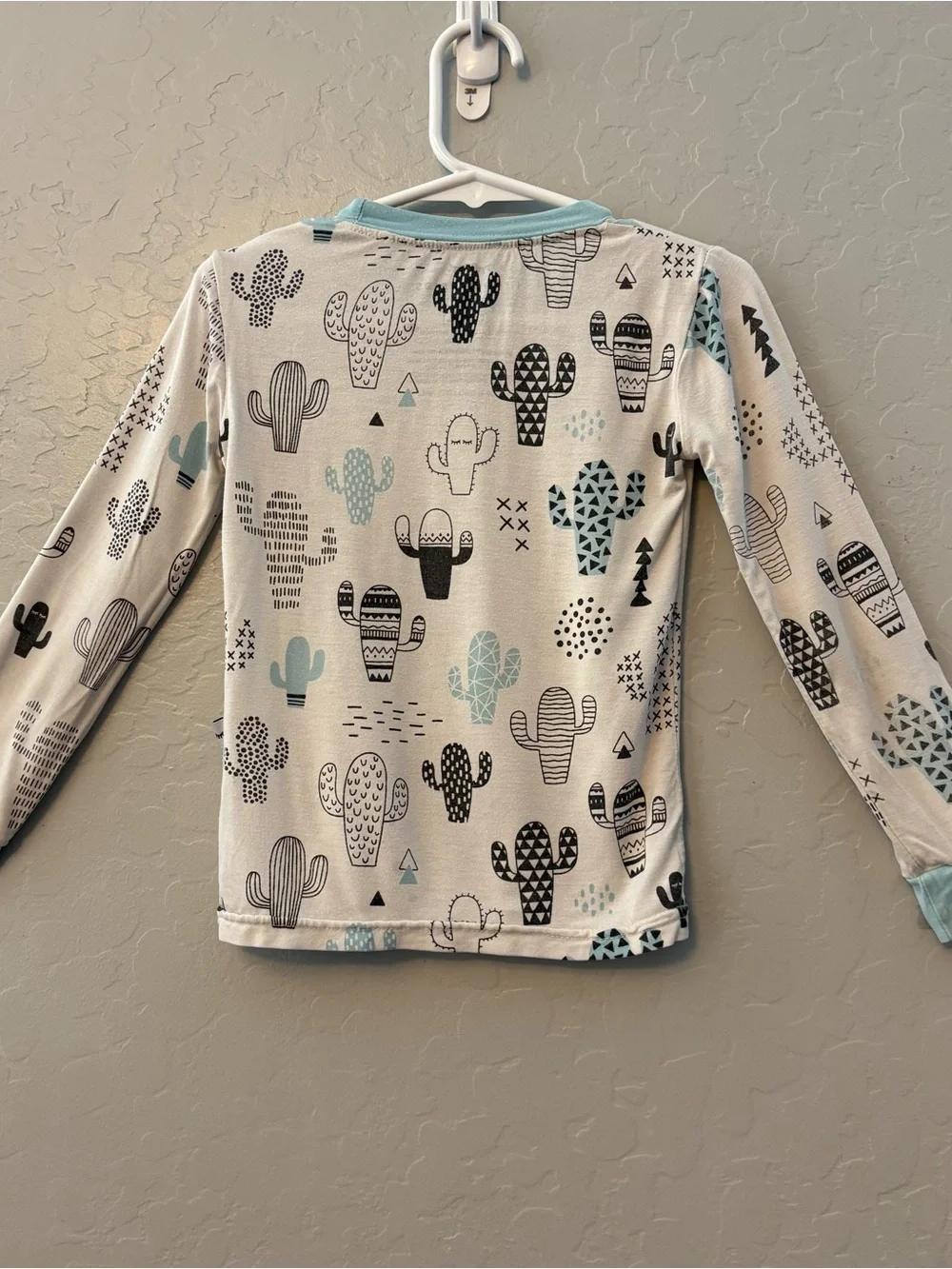 Little Sleepies OG white blue black cactus print long sleeve pajama top size 3T